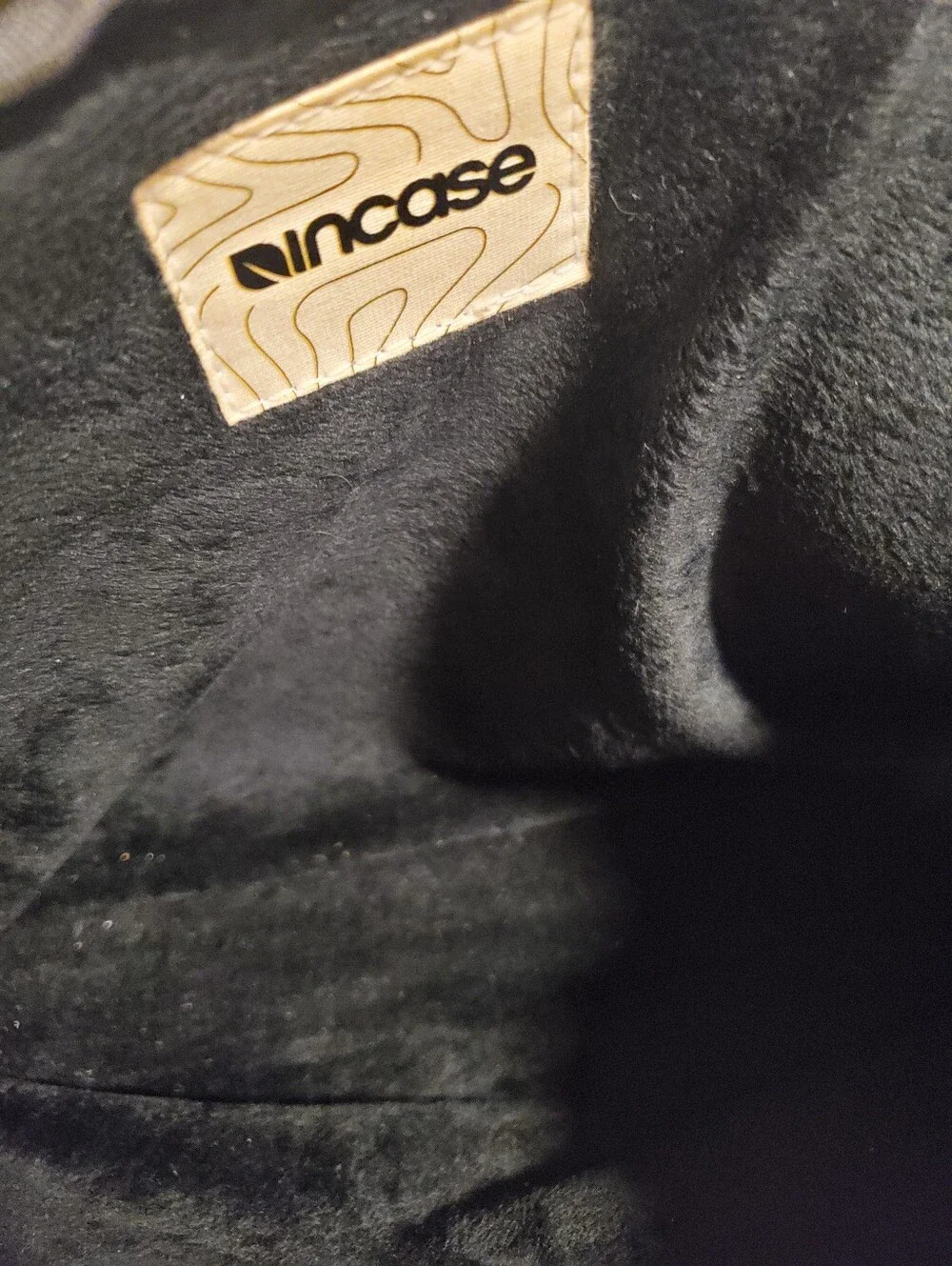Incase Black Laptop Messenger Bag
